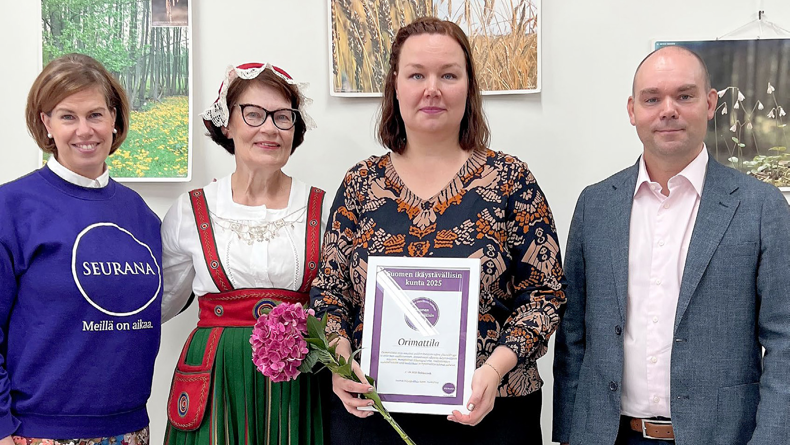 Seurana Oy:n toimitusjohtaja Mirka Saarinen (vas.), Orimattilan kaupunginvaltuuston puheenjohtaja Riitta Lonka, seniorikoordinaattori Anni Myllylä ja kaupunginjohtaja Kalle Larsson